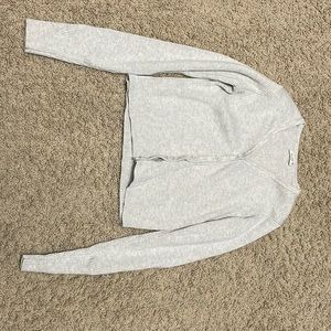 BRANDY MELVILLE 2021 SWEATER